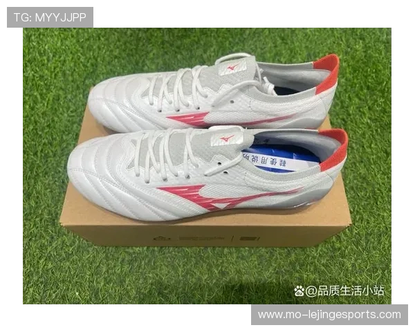 足球球星运动鞋鞋带系法解析与技巧提升运动表现的关键方法